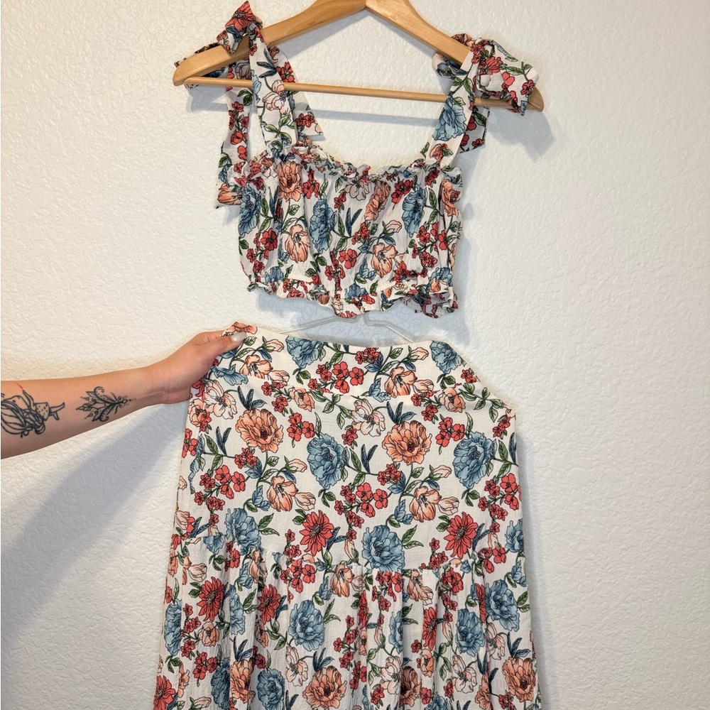 Forever 21 Floral Skirt Set in Red and Blue